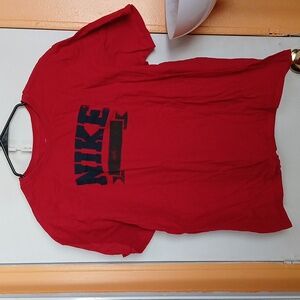 Nike T-shirt
